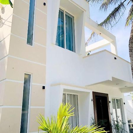 Ayona Beach Villa Katuneriya エクステリア 写真